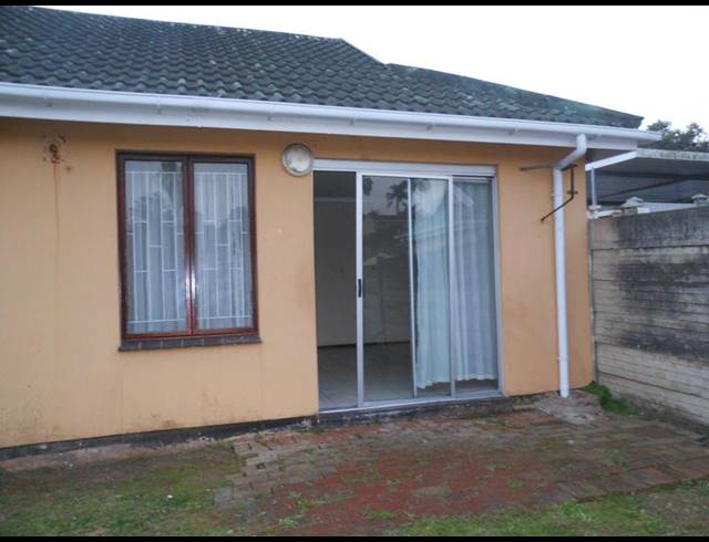 2 BEDROOM TOWNHOUSE FOR SALE IN BELLAIR